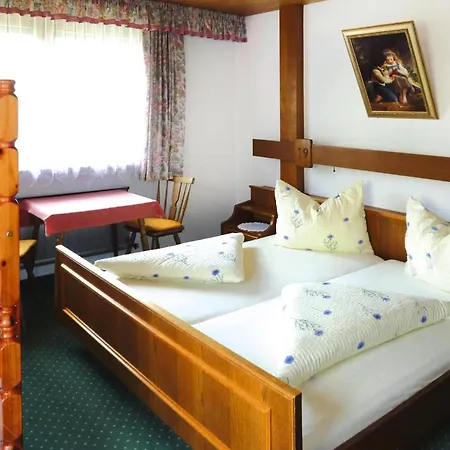 In With Parking Space 아파트