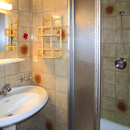 In With Parking Space 公寓 *