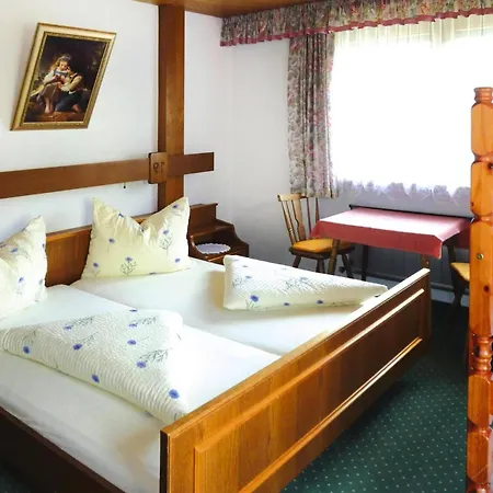 아파트 In With Parking Space 푸겐