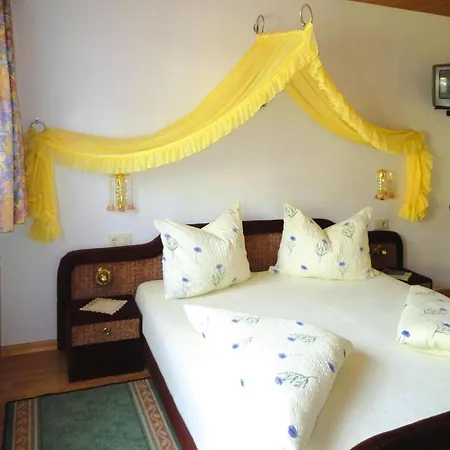 公寓 In With Parking Space 菲根